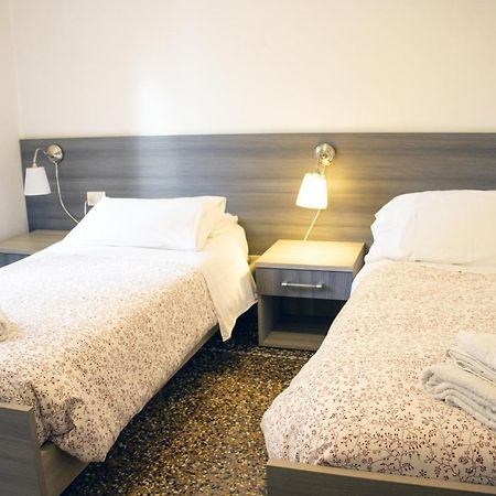 Albergo Locanda Diana Генуя Экстерьер фото