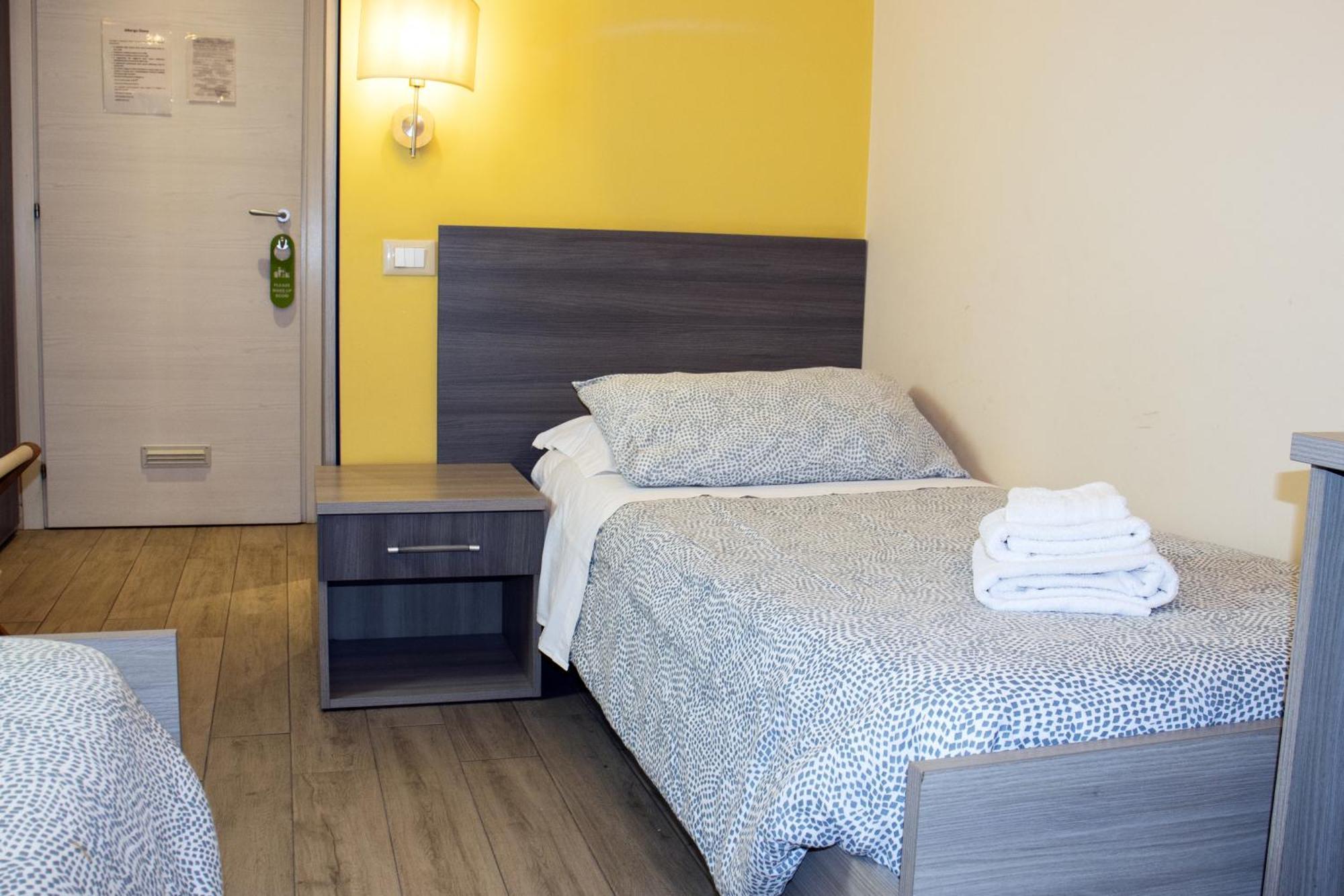 Albergo Locanda Diana Генуя Экстерьер фото