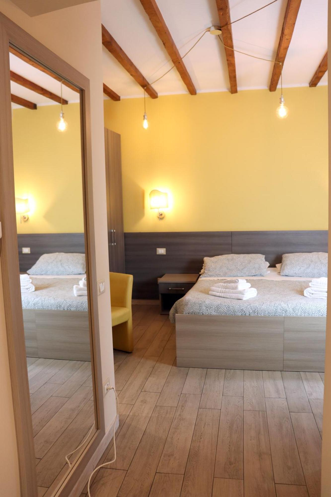 Albergo Locanda Diana Генуя Экстерьер фото