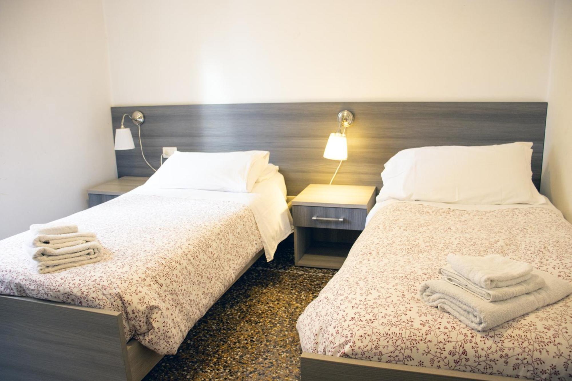 Albergo Locanda Diana Генуя Экстерьер фото